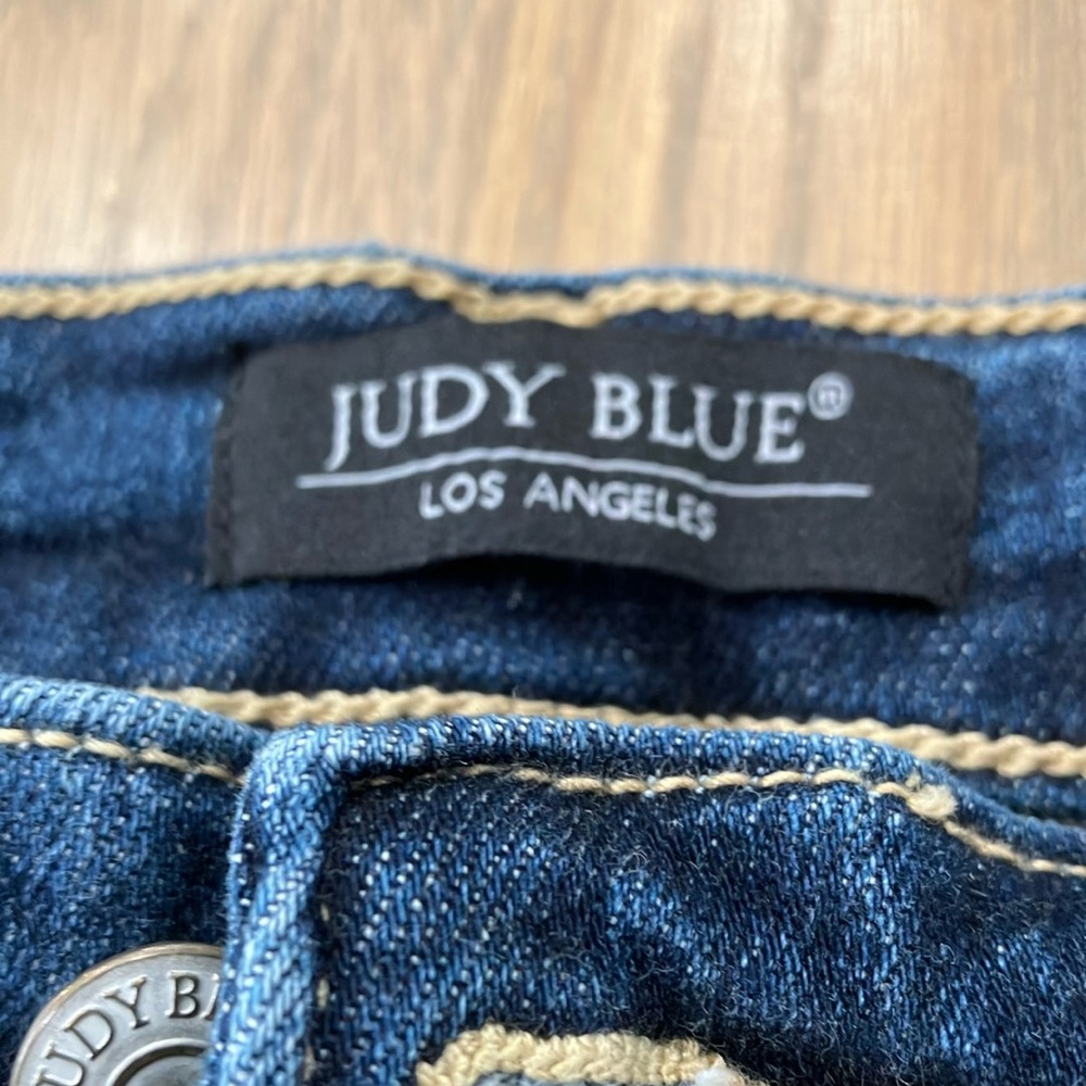 Judy Blue Women's Dark Wash Denim Distressed Cotton Straight Leg Ripped Jeans - Picture 9 of 12